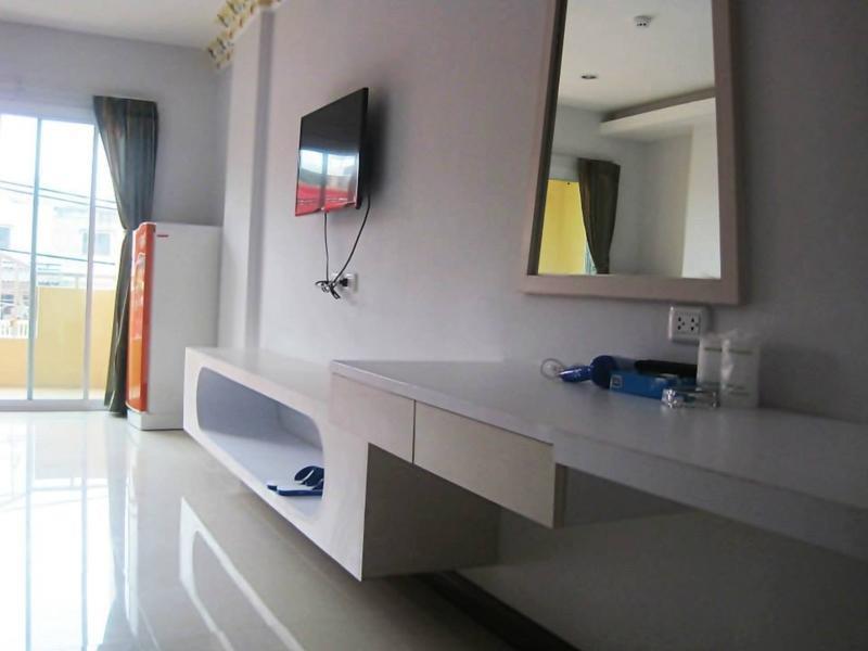 Orange Grand Hotel Ban Khlong Phruan Exterior photo